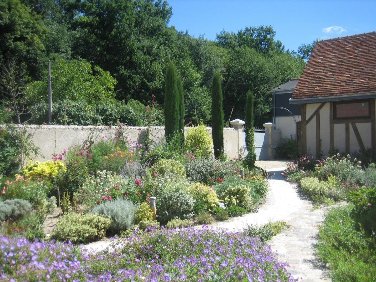La Chambre Des Dames Vallères Exterior foto